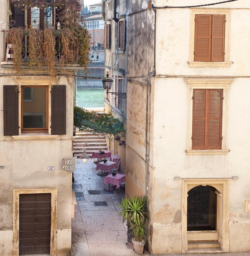 Antica Riva Lägenhet Verona Exteriör bild